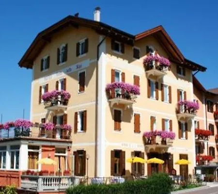 Отель Wellness E Stella Delle Alpi Ронцоне